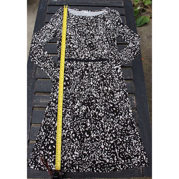 Boden Thea Long Sleeve Jersey Dress in Black + White Abstract, 8R - Picture 6 of 9